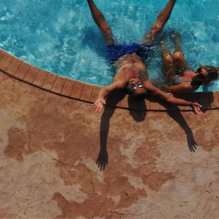 Appartement Anemomylos Luxus Suites-boutique & Pool Lefkímmi