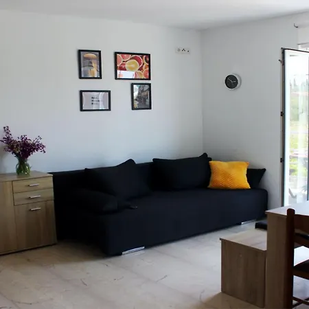 Anemomylos Luxus Suites-boutique & Pool アパート