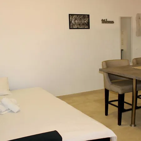 アパート Anemomylos Luxus Suites-boutique & Pool レフキンミ