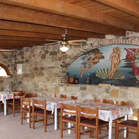 Anemomylos Luxus Suites-boutique & Pool דירה