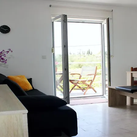 Anemomylos Luxus Suites-boutique & Pool * Λευκίμμη