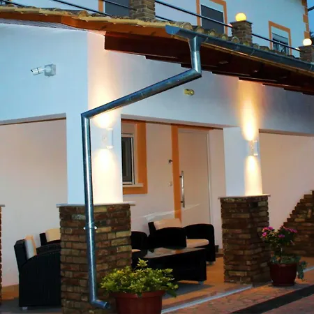 Anemomylos Luxus Suites-boutique & Pool * Λευκίμμη