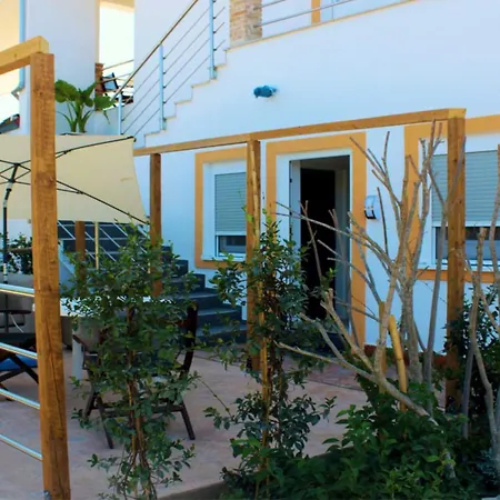 Anemomylos Luxus Suites-boutique & Pool * Λευκίμμη