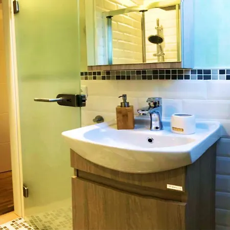 Anemomylos Luxus Suites-boutique & Pool Апартаменты Лефкими