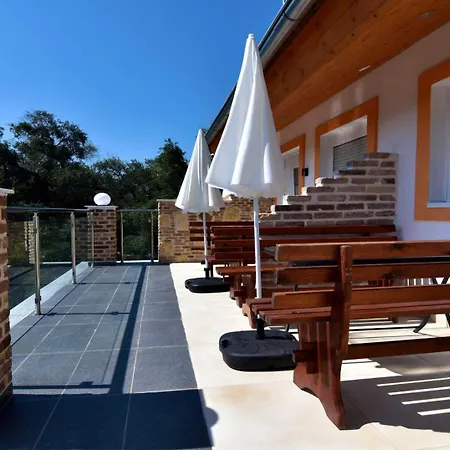 Anemomylos Luxus Suites-boutique & Pool Lägenhet